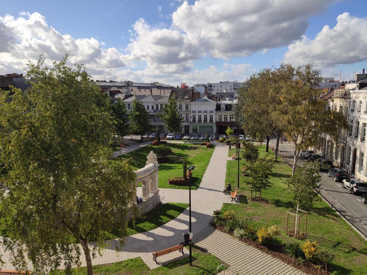 Residence Jehan Froissart Valenciennes Bagian luar foto