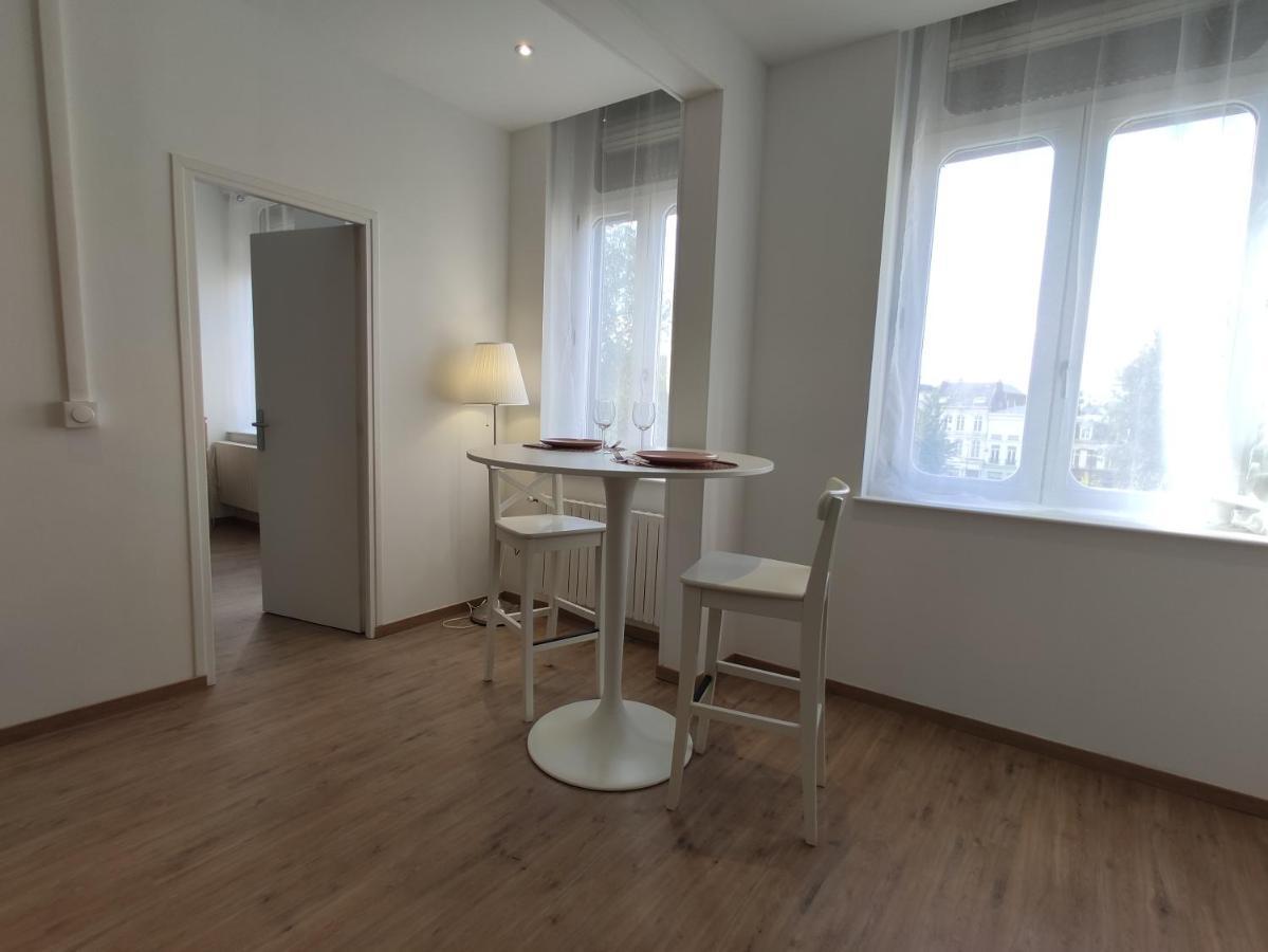 Residence Jehan Froissart Valenciennes Bagian luar foto