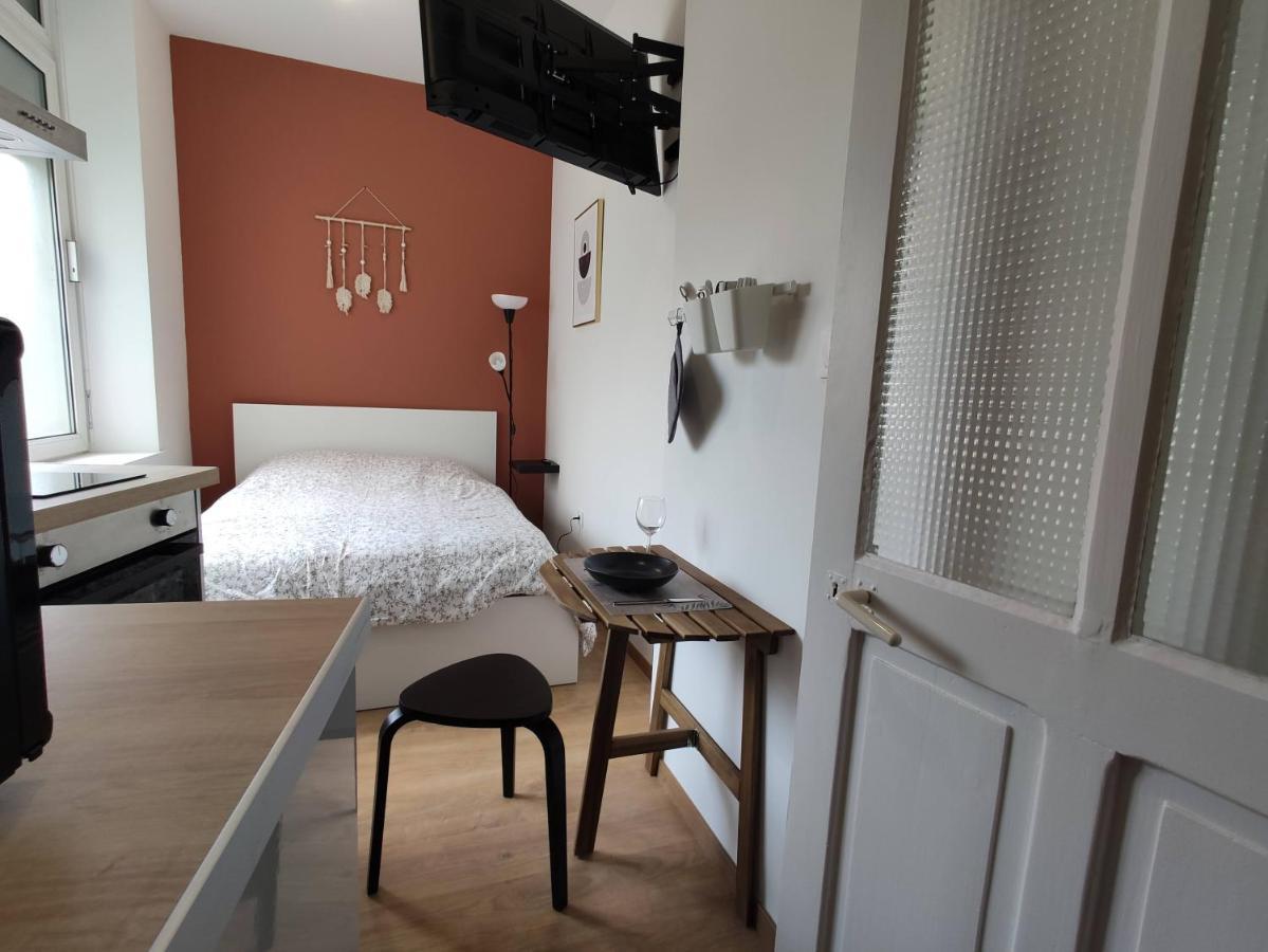 Residence Jehan Froissart Valenciennes Bagian luar foto