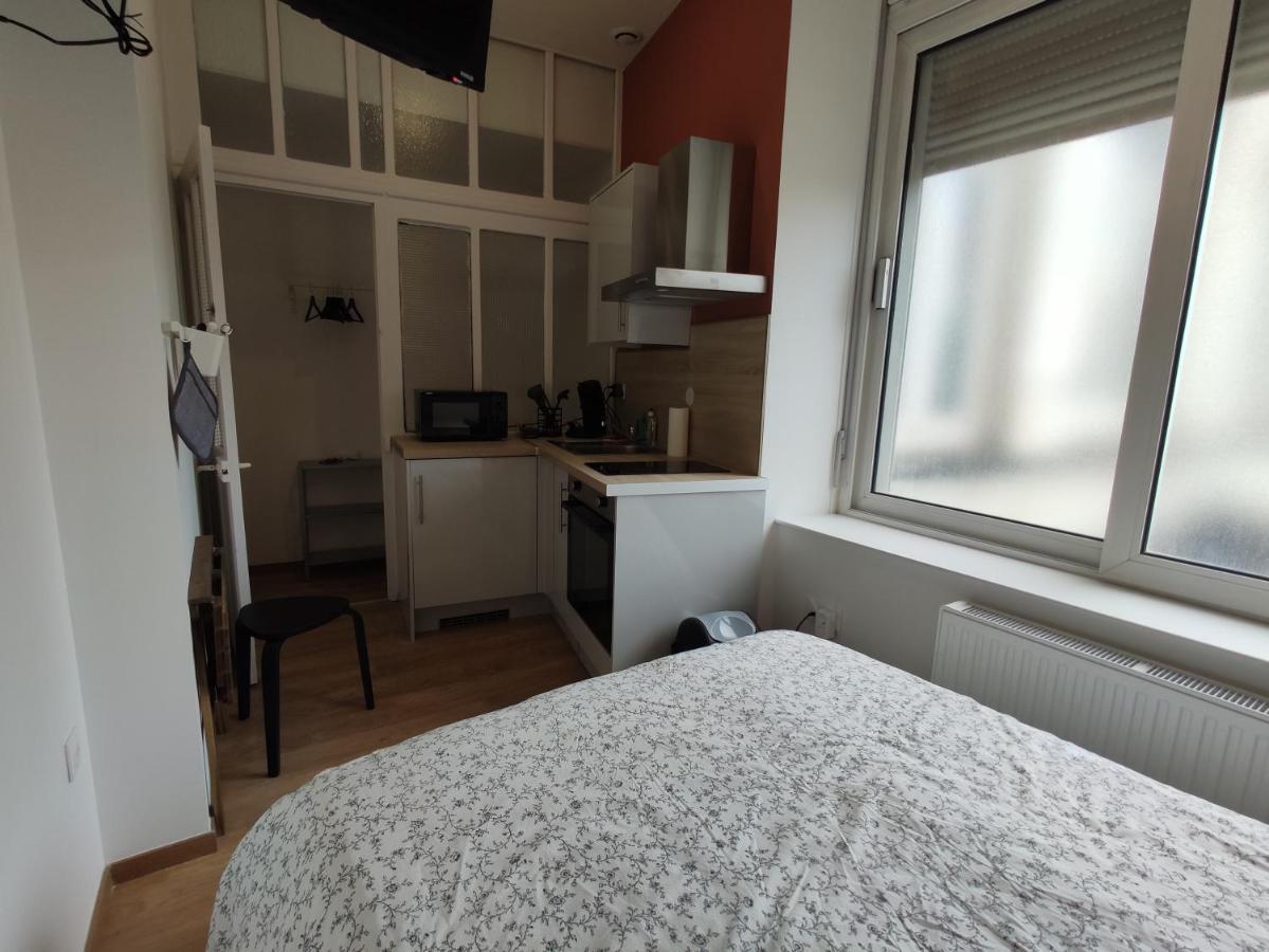 Residence Jehan Froissart Valenciennes Bagian luar foto