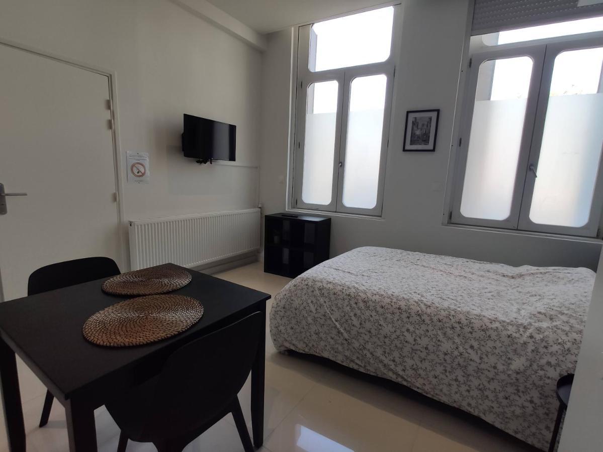 Residence Jehan Froissart Valenciennes Bagian luar foto